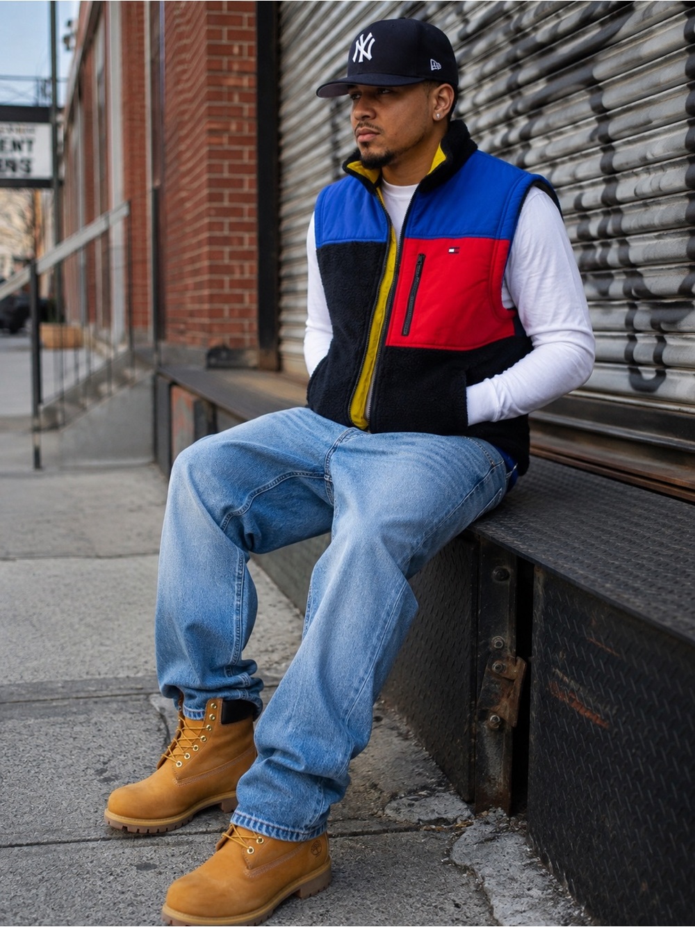 Tommy Hilfiger Men’s Colorblock Fleece / Nylon Full Zip Vest -